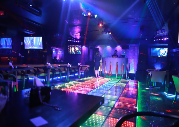 Famous Running Night Club Revenue. POTENTIAL Profit 3.5 Million AED. Total sell out 1 Million AED. 3200 Square Feet